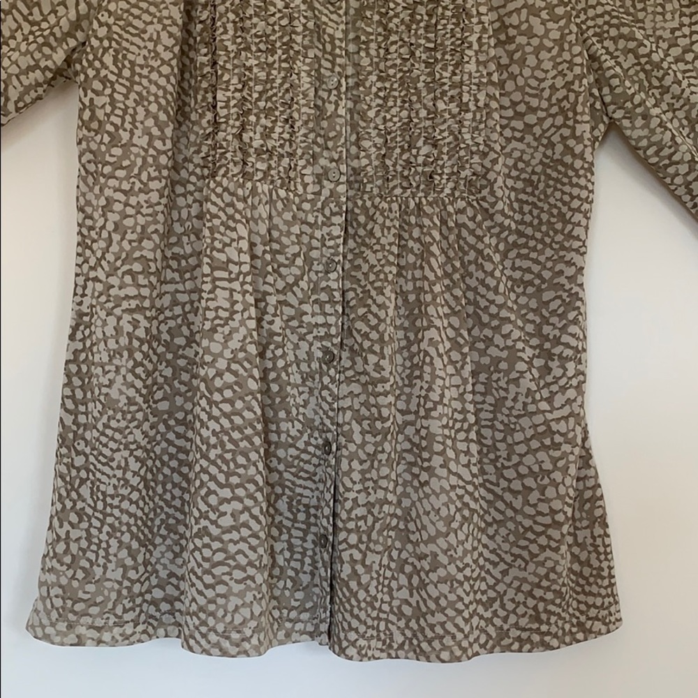 Frilly Blouse - Picture 3 of 7